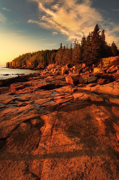 Jaynes Gallery 아티스트의 USA-Maine-Acadia National Park Sunrise on ocean coastline작품입니다.
